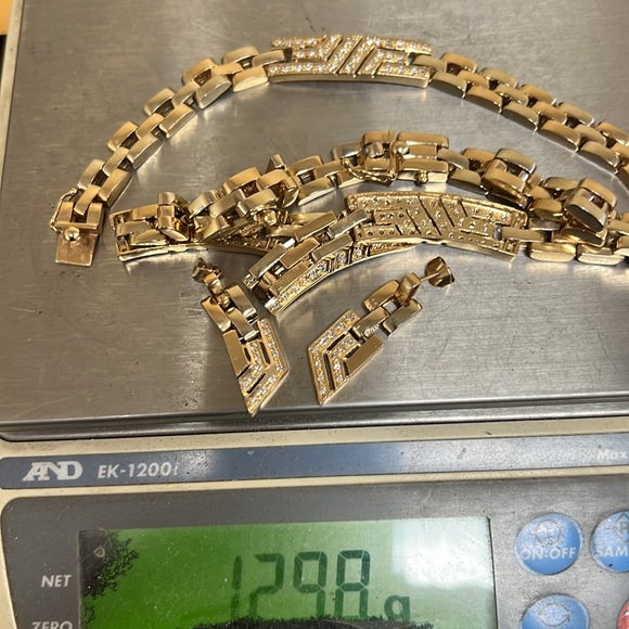 18KNecklace Bracelet and Earrings Diamonds Set - Picture 4 of 4